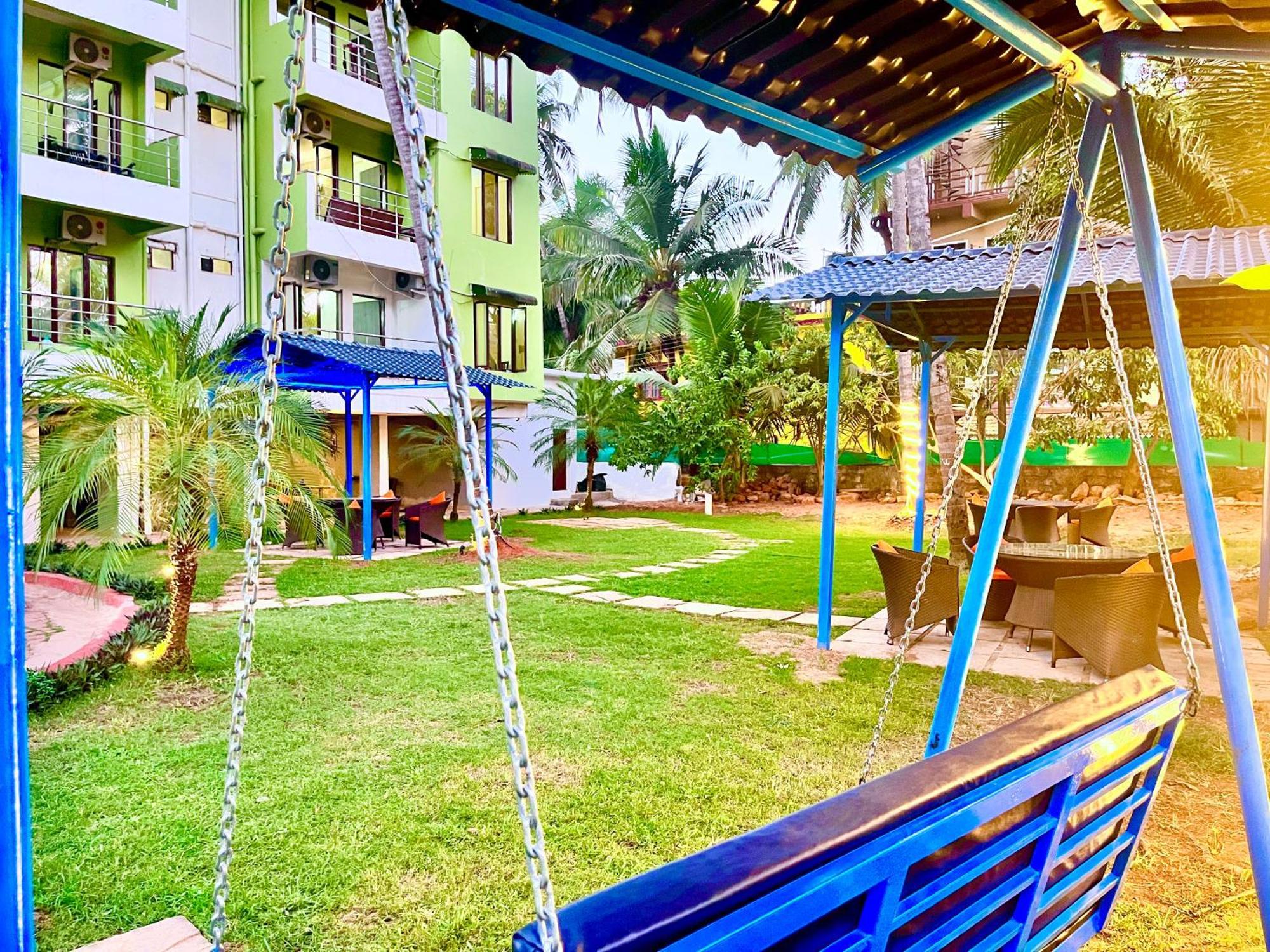 The Calagute Beach Resort By Shivam Resort 1 Km From Beach Candolim Esterno foto
