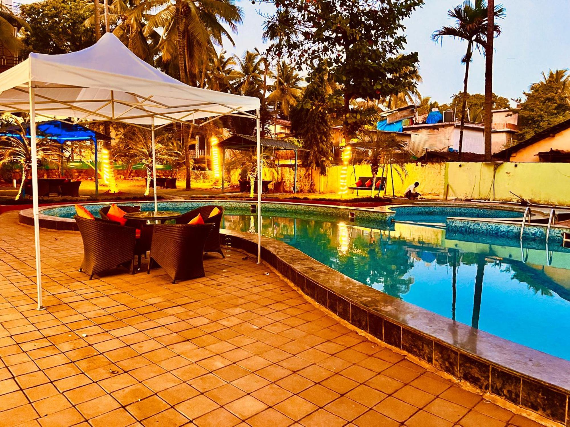 The Calagute Beach Resort By Shivam Resort 1 Km From Beach Candolim Esterno foto
