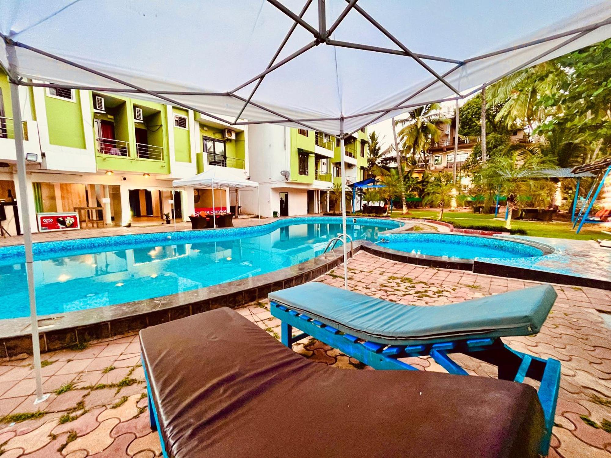 The Calagute Beach Resort By Shivam Resort 1 Km From Beach Candolim Esterno foto