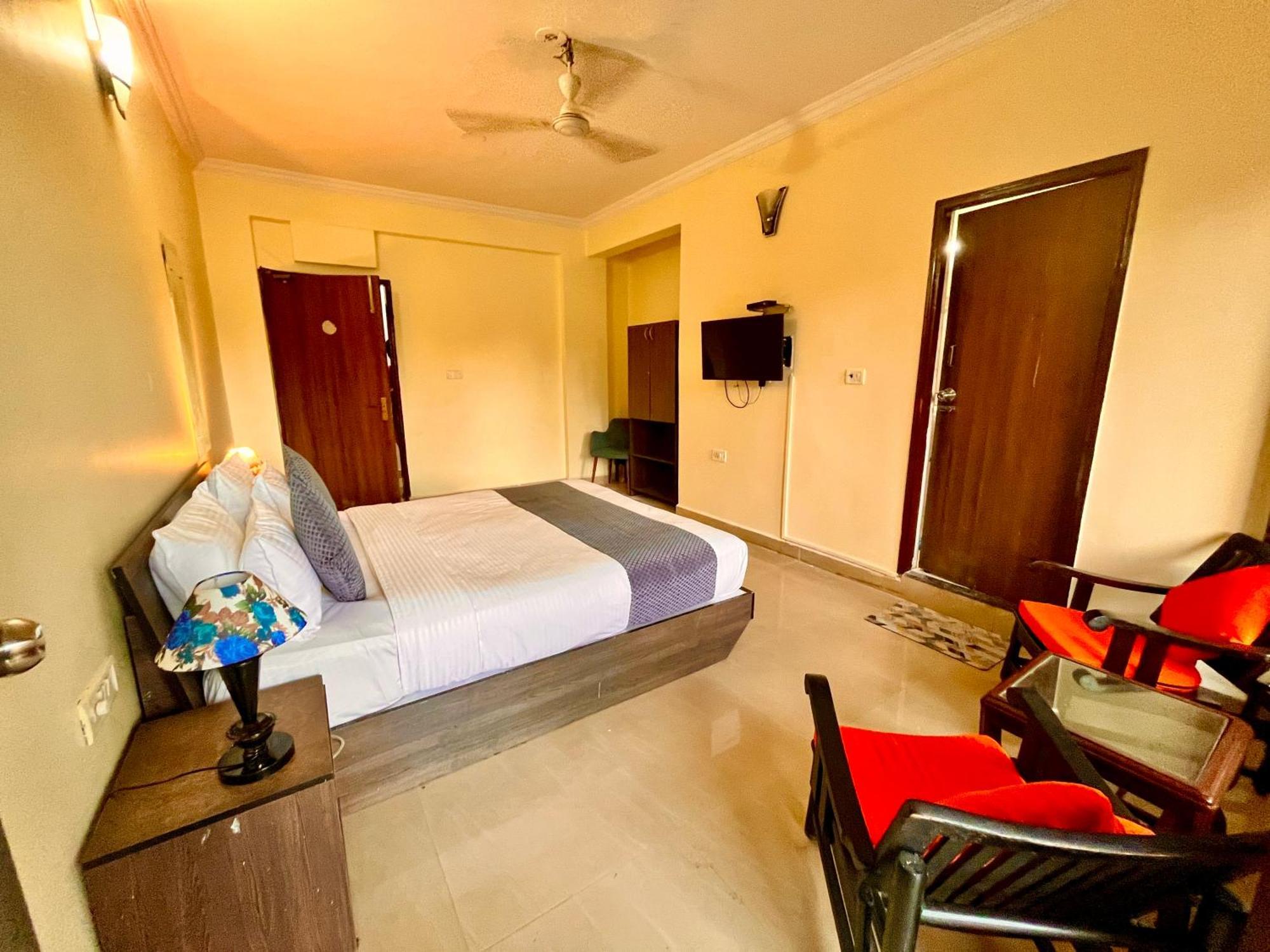 The Calagute Beach Resort By Shivam Resort 1 Km From Beach Candolim Esterno foto