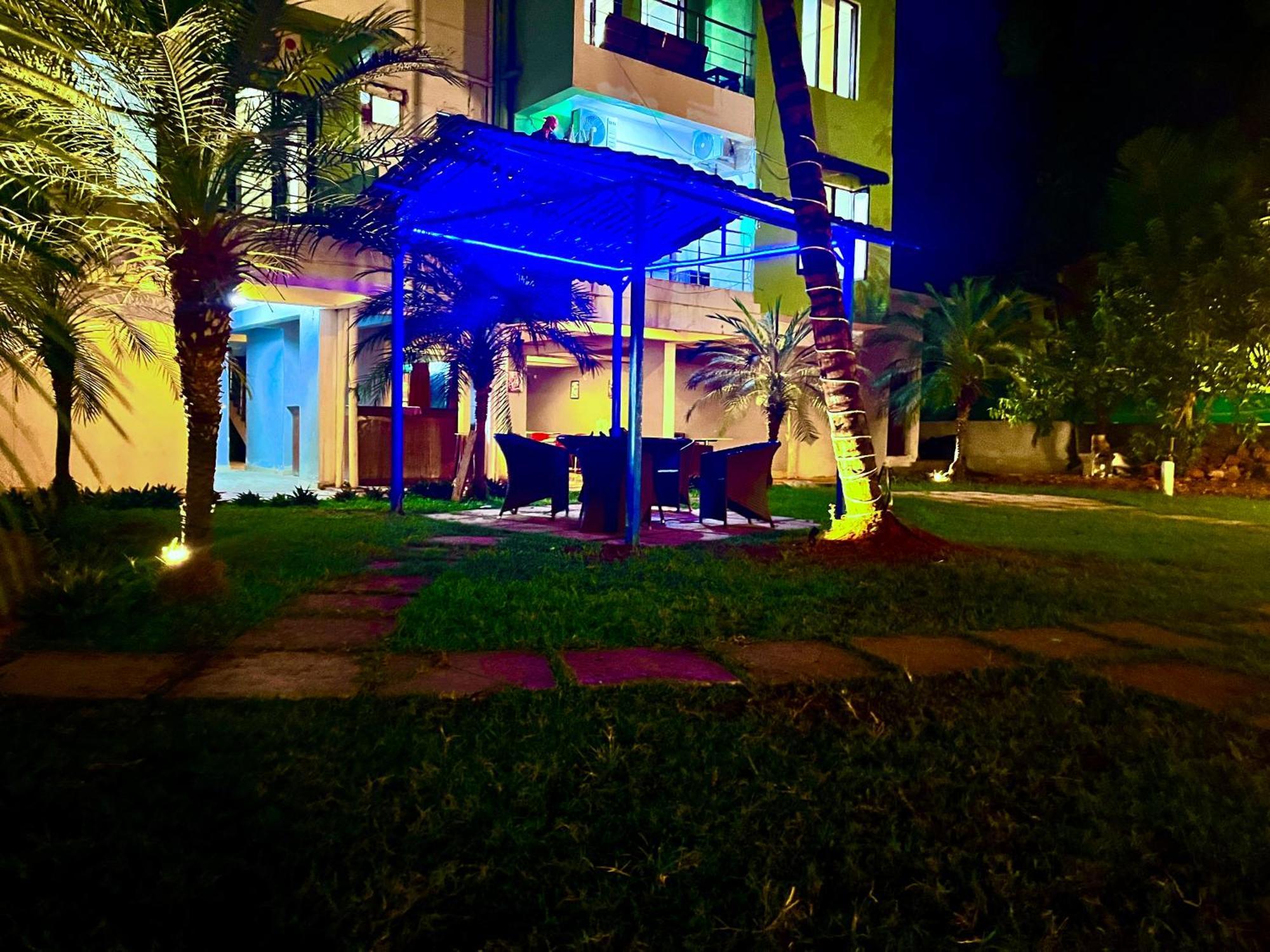 The Calagute Beach Resort By Shivam Resort 1 Km From Beach Candolim Esterno foto